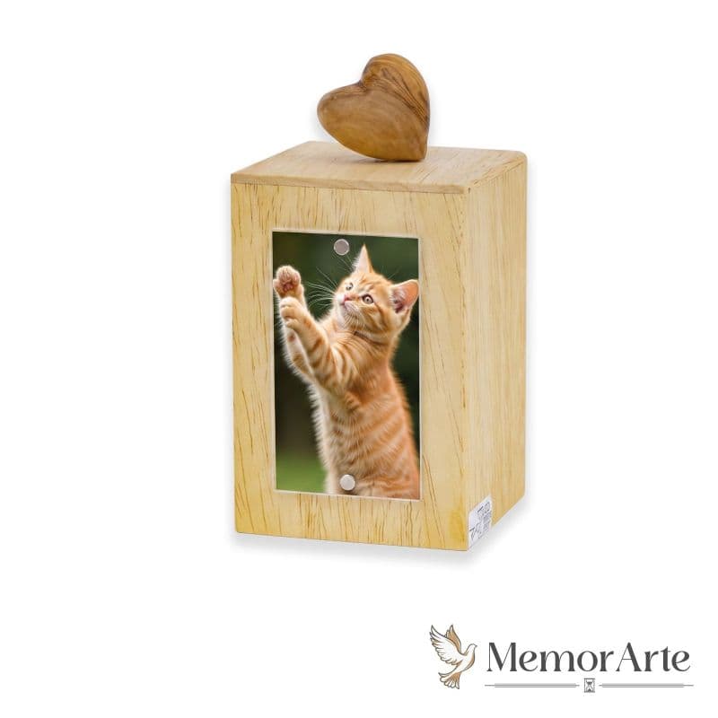 Urna Cineraria per Animali in Legno con Cuore e Portafoto "Tiny Love"